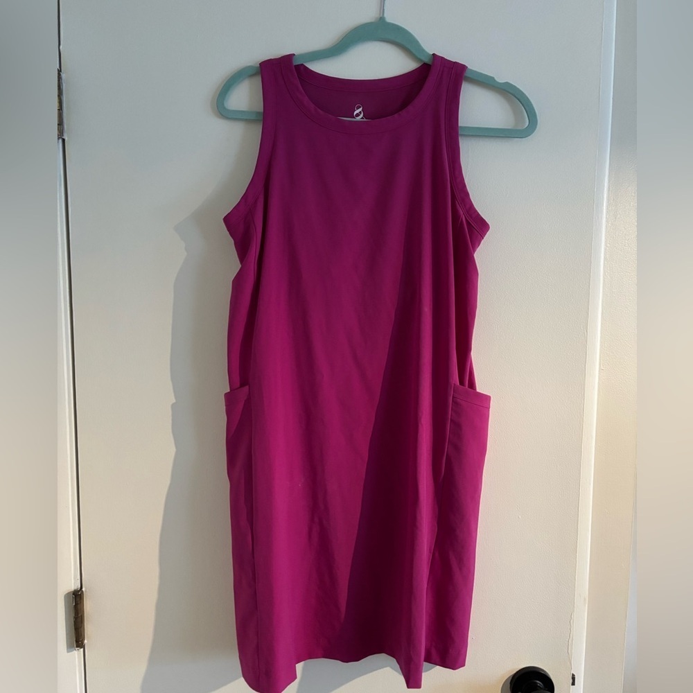 Lou & Grey Sleeveless Midi Dress in Magenta size small